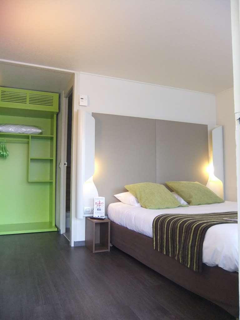 Campanile Reims Sud - Bezannes Hotel Quarto foto