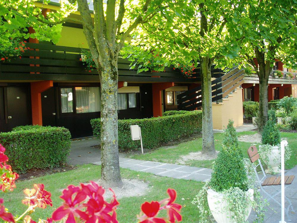 Campanile Reims Sud - Bezannes Hotel Exterior foto