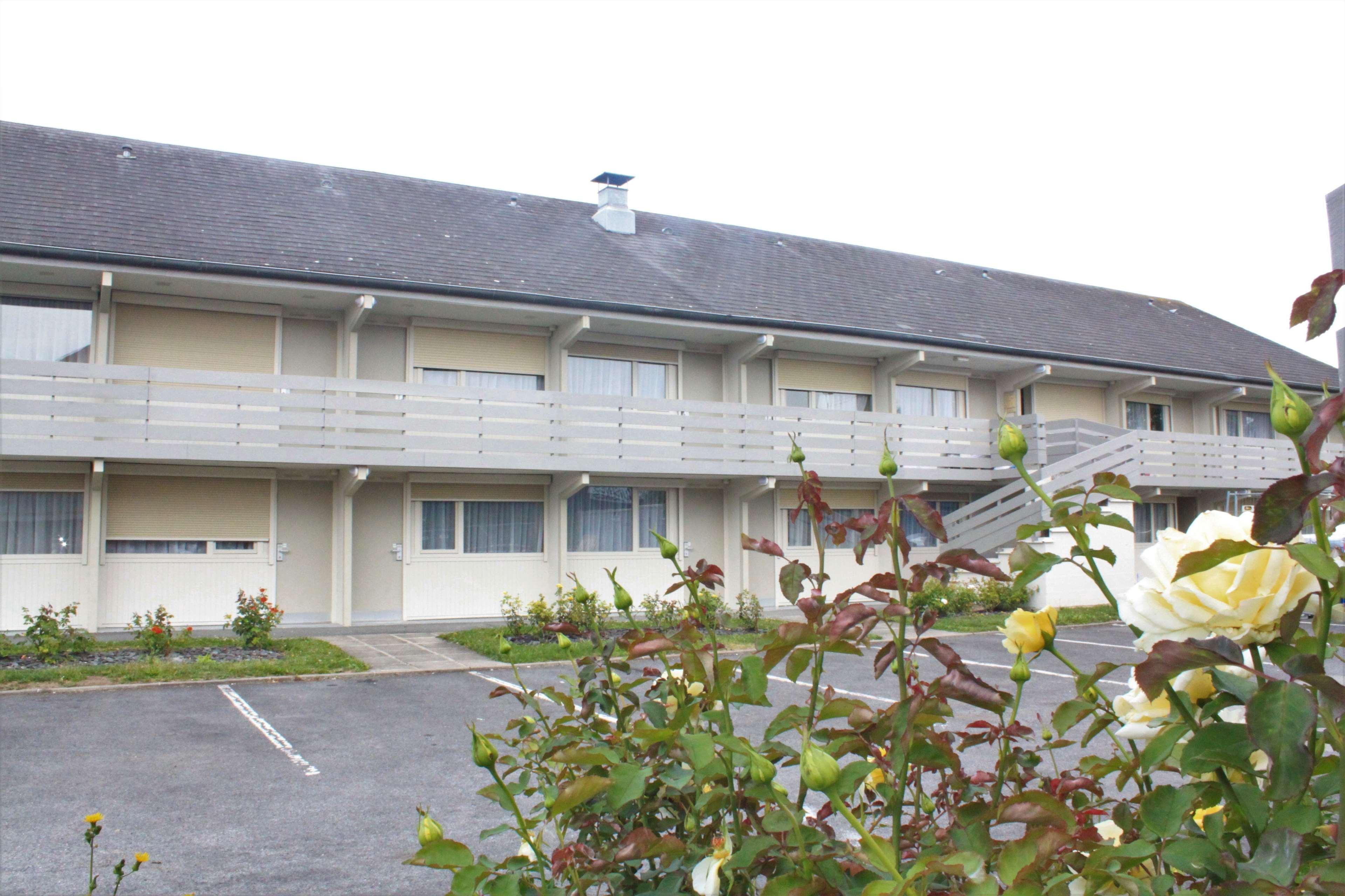 Campanile Reims Sud - Bezannes Hotel Exterior foto