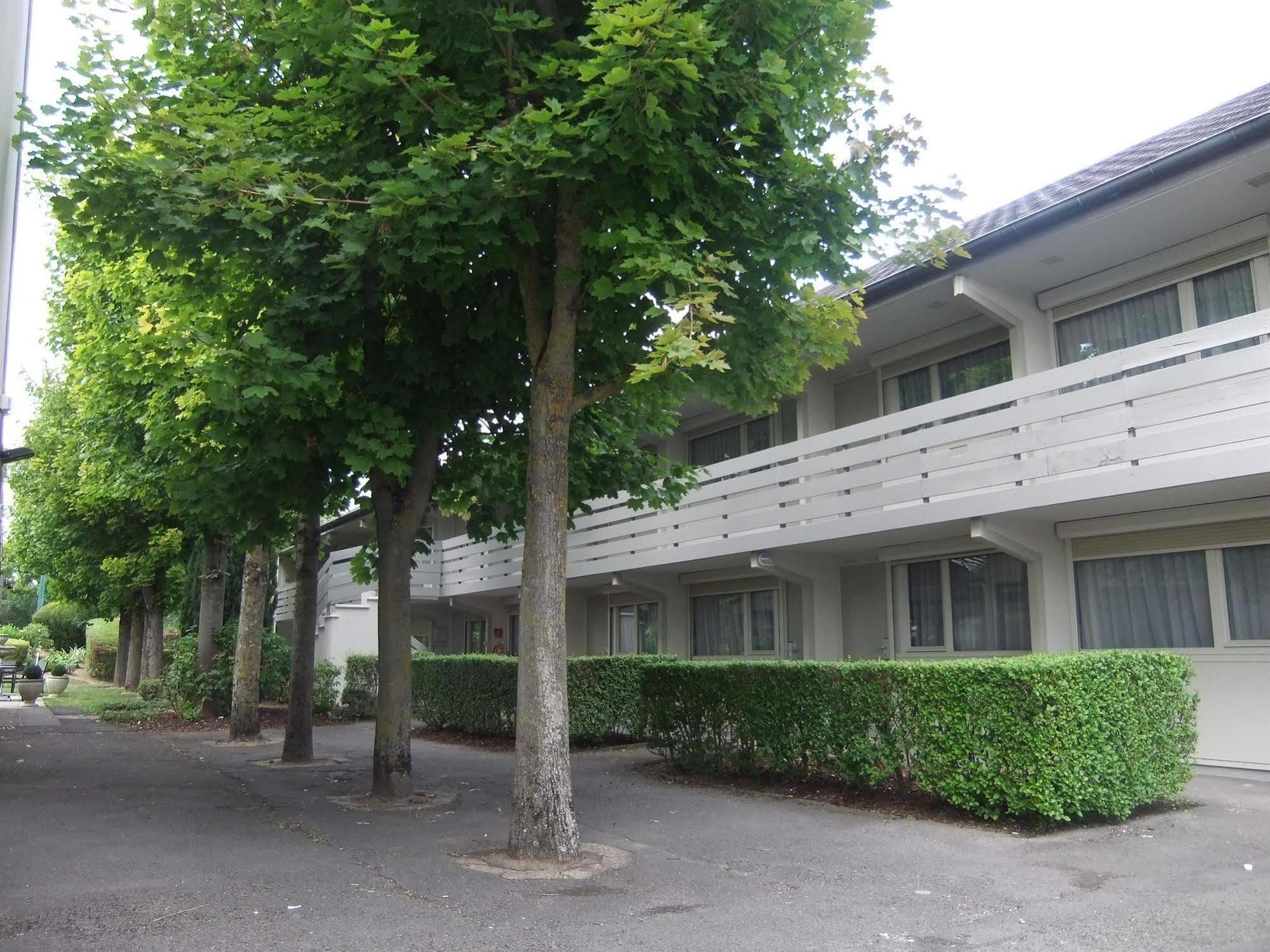 Campanile Reims Sud - Bezannes Hotel Exterior foto